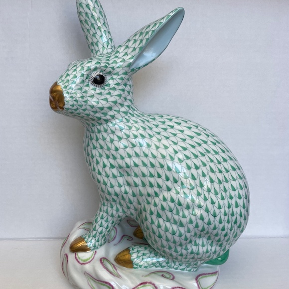 Herend Rabbit Figurine - Picture 1 of 16
